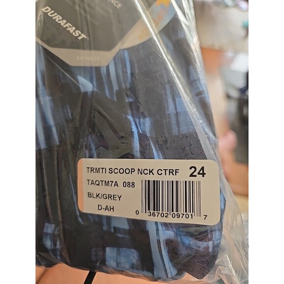 TYR Durafast Scoop Neck Controlfit Black/Gray Women 1-PC Swimsuit SZ 24 New - Picture 3 of 3